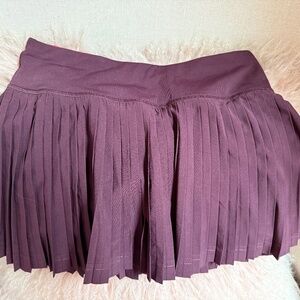 Lululemon Pleat to Street Pleated Skirt Skort Burgundy 2 EUC